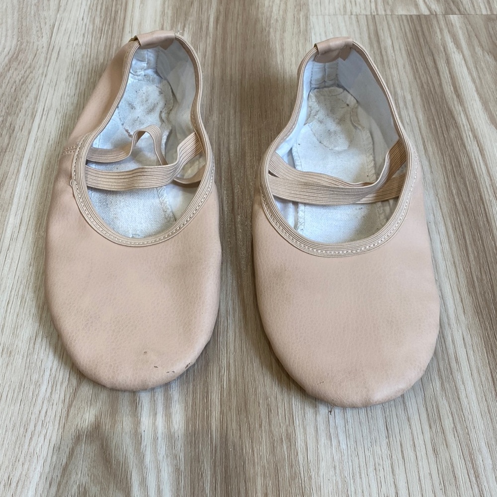 Stelle Girls pink ballet shoes size unavailable